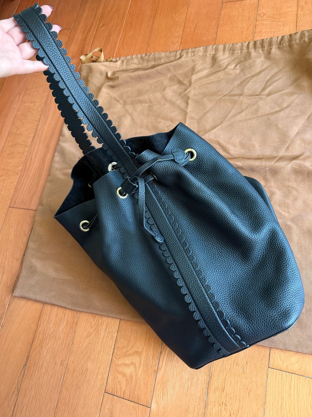 Stoney Clover Lane Leather Henrietta Bucket Bag Noir Black - Picture 11 of 16